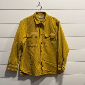 Everlane Men’s blanket-style shirt